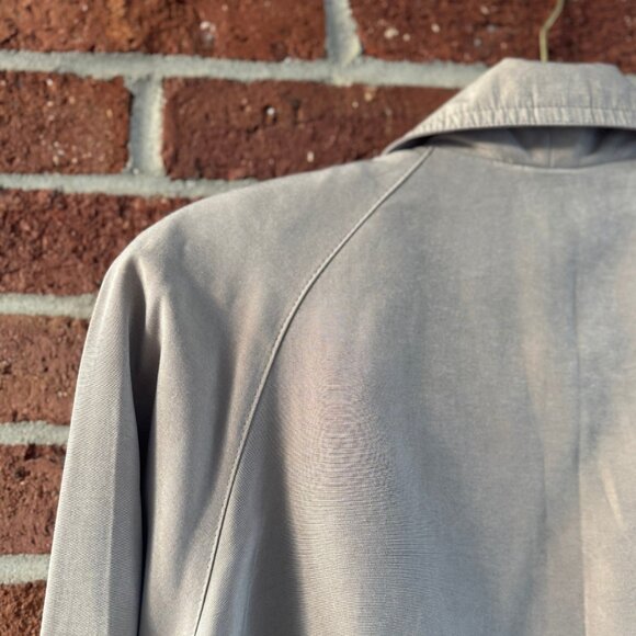 Vintage Petite Sophisticate Taupe Trench Coat P - Picture 9 of 10